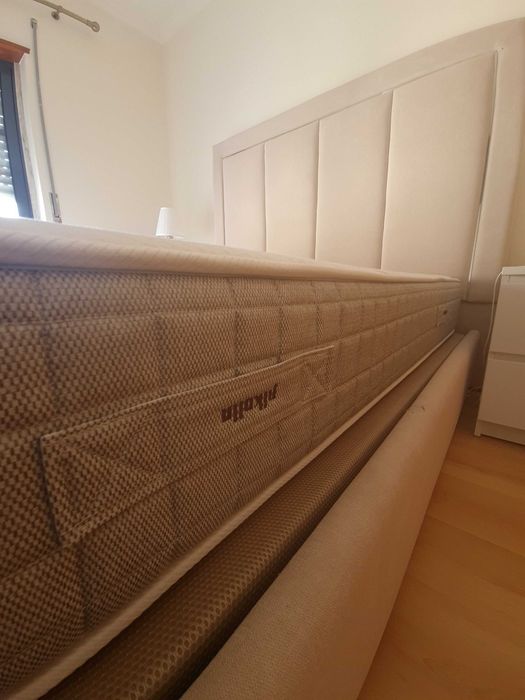 Cama sommier 200x160 e colchão Pikolin