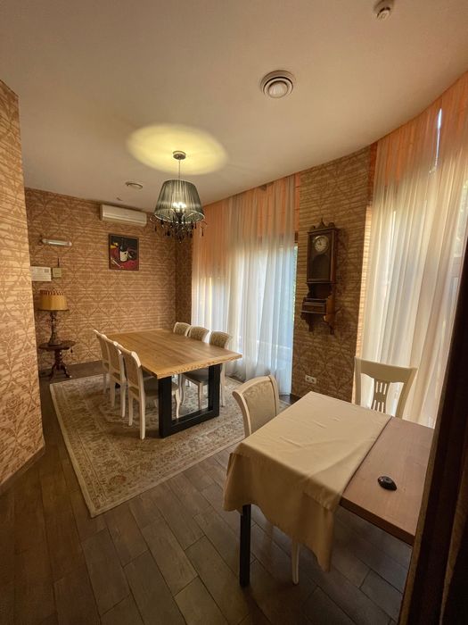 Оренда 400 м2 в центрі Харкова: офіс, торгівельні приміщення, ресторан