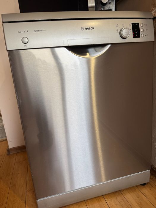 Посудомийна машина Bosch Silence +