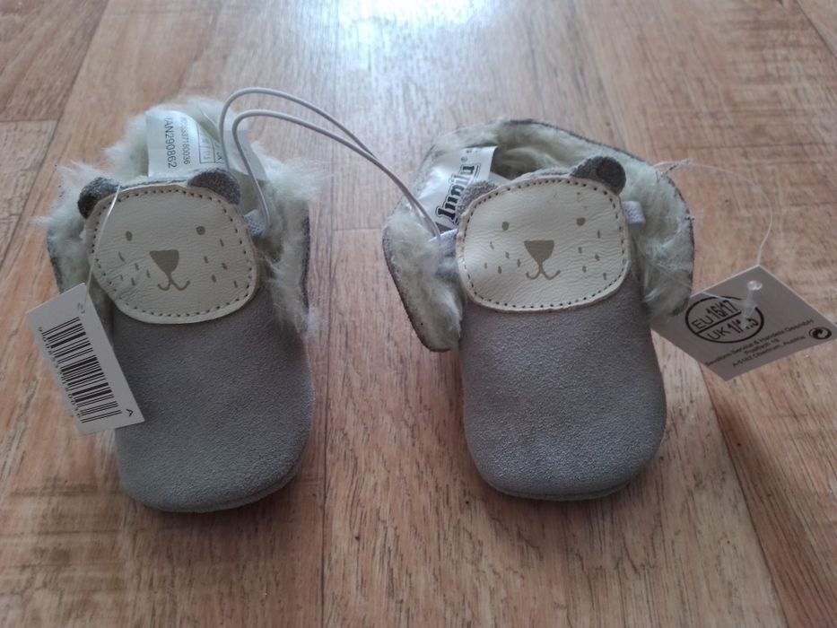 Пинетки 11.5 см (Австрия)натурал.мех и кожа новые