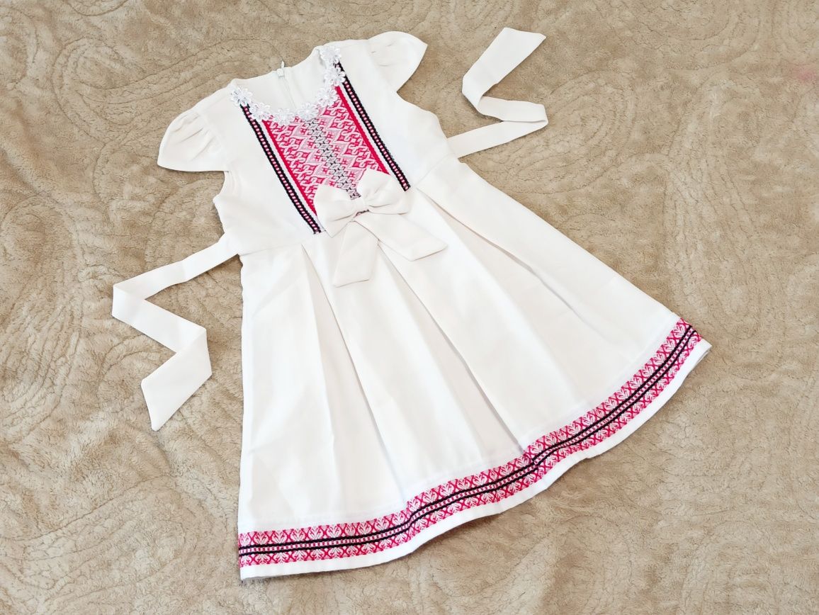 Сукня вишиванка 98-104 дівчинки 3-4 дівчача плаття вишита