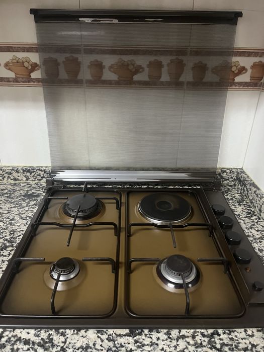 Placa a gas e eletrica