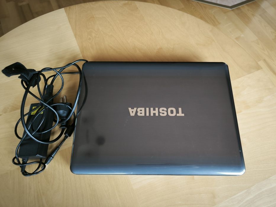 Używany laptop Toshiba