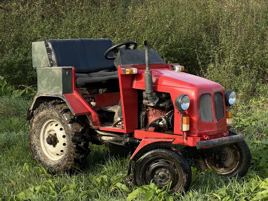 Продам хороший , потужний  економний трактор