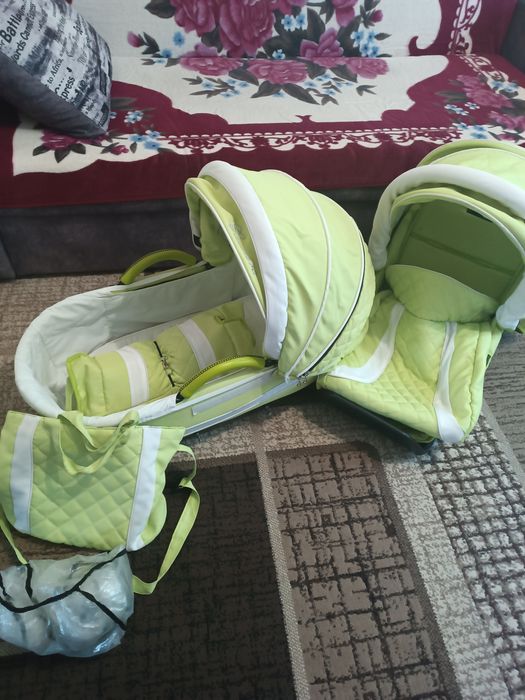 Продам коляску. Підійде як  хлопчика так і дівченки