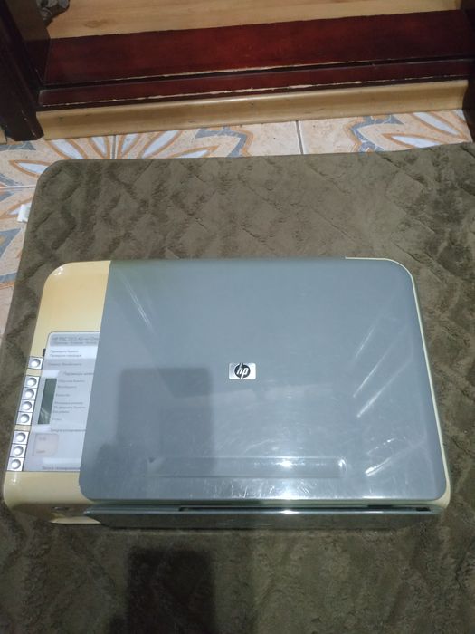 Принтер+сканер+ксерокс , цветной .       НР PSC 1513  . Б/У.