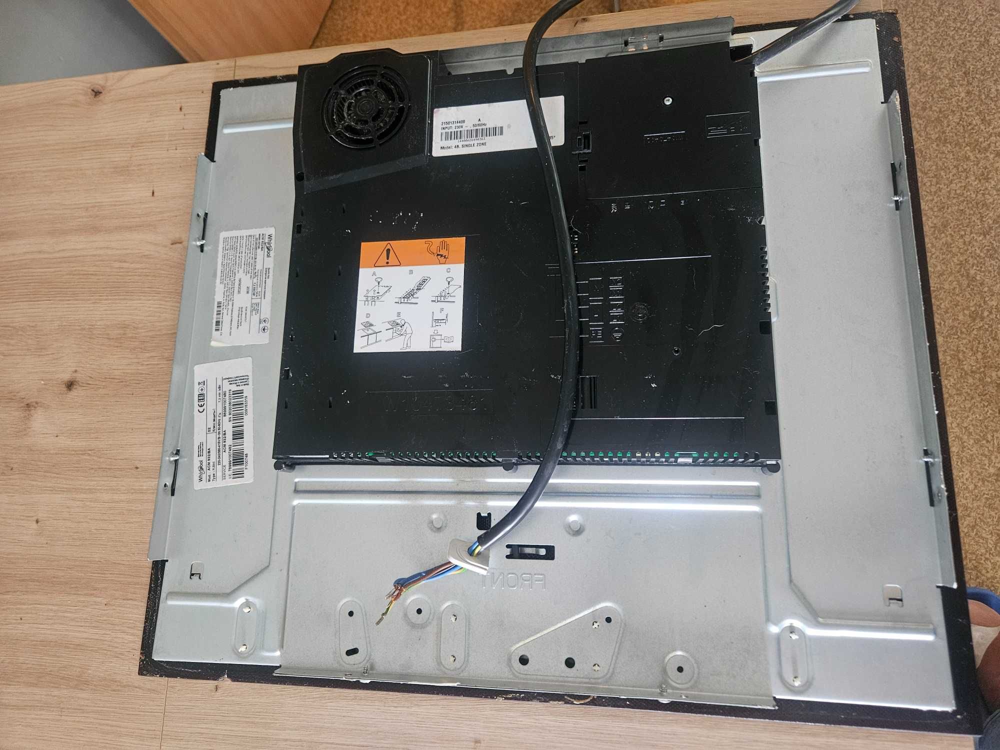Plyta indukcyjna Whirlpool ACM 932/BA -uszkodzona