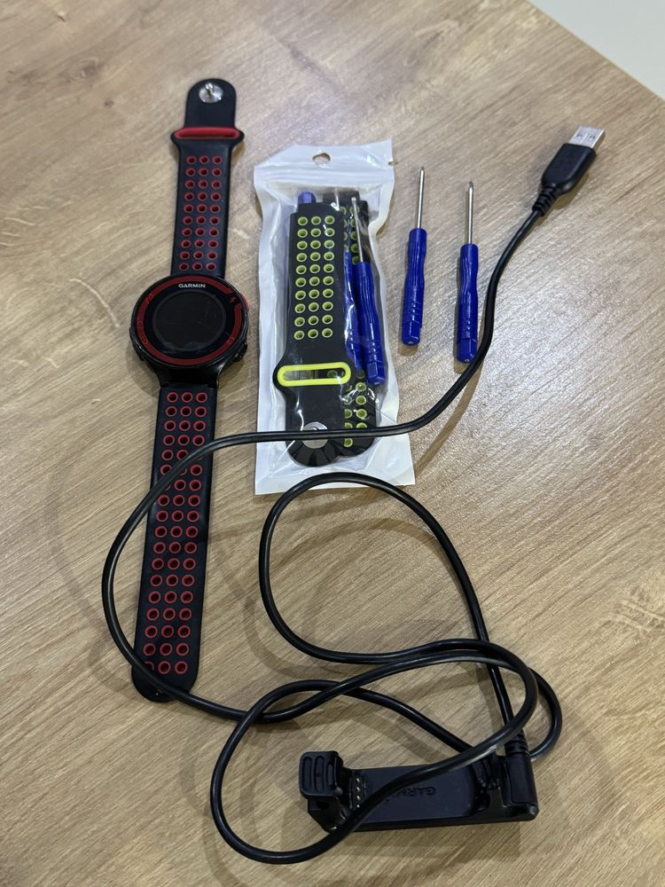 Zegarek Garmin forerunner 220 + pasek i kabel