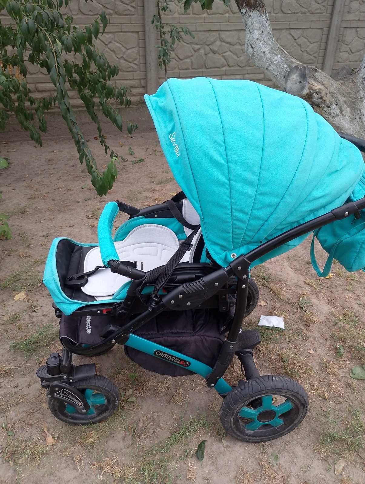 Коляска для дитини