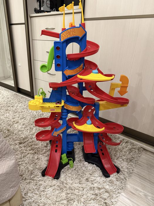 Продам трек Hott weelss від Fisher price