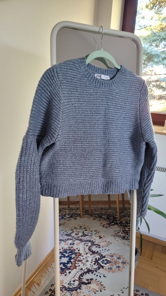 Sweter z bufiastymi rękawami Zara