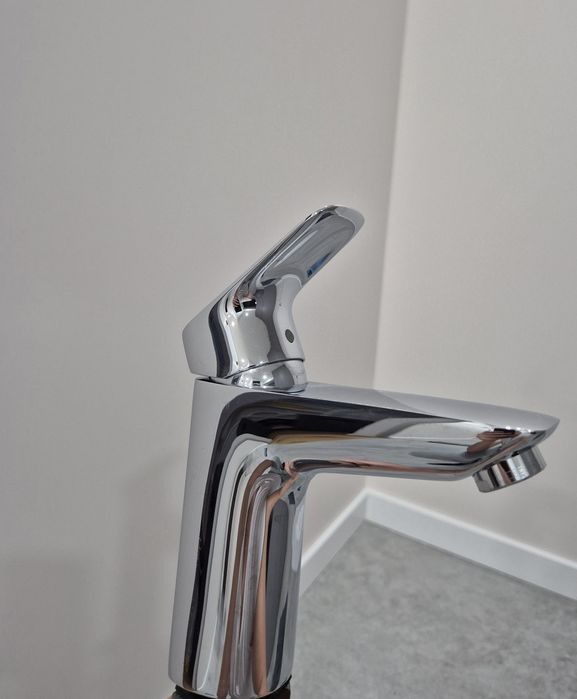 Продам змішувач Hansgrohe Logis