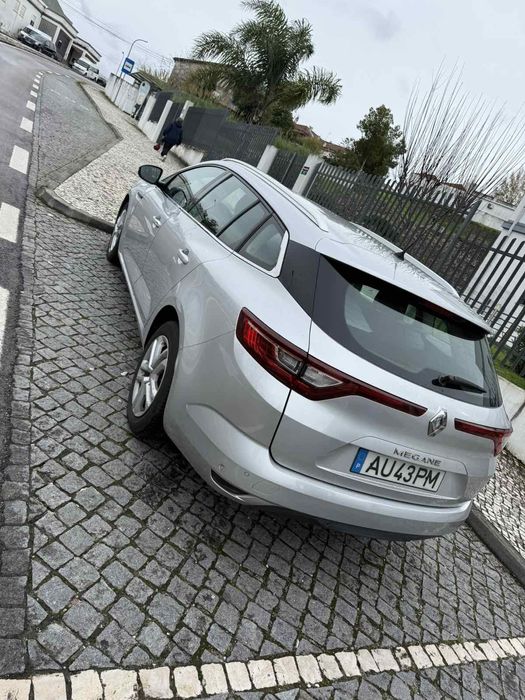 Vendo um carro em ótimo estado