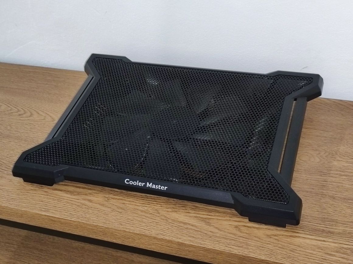 Base Cooling Laptop Cooler Master