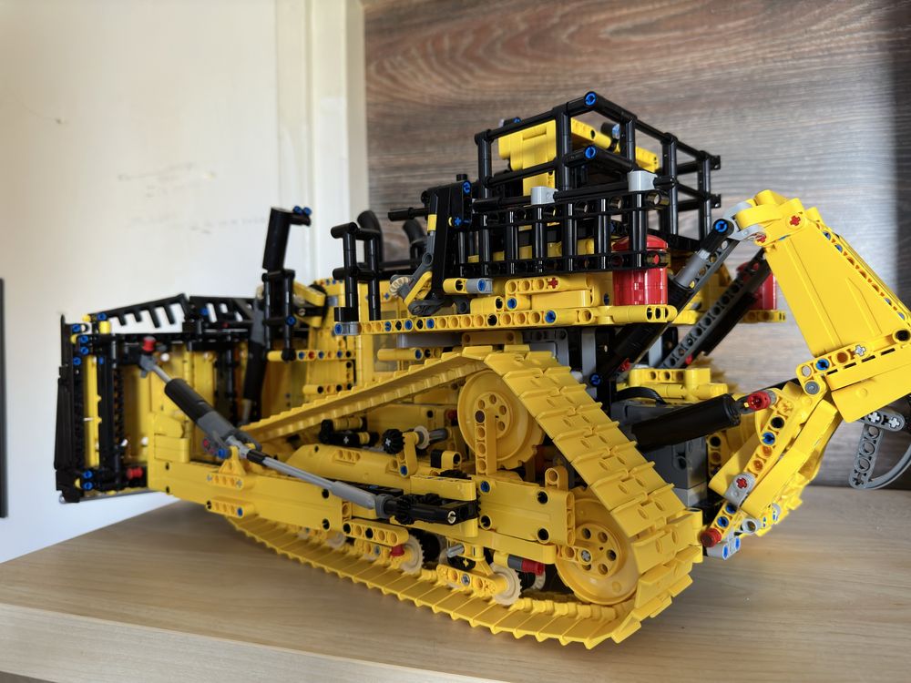 Lego 42131 Cat D11