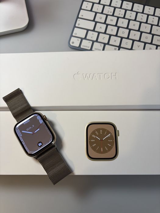 Apple Watch 8 Cellular Stainless Steel Gold
