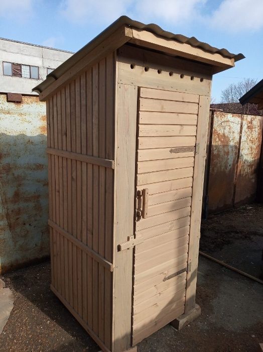 Туалет дерев'яний  дачний  добротний  з сухої  деревини   4790  грн.