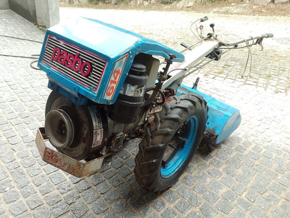 Trator motocultivador 4x4 motor arranque 14cv