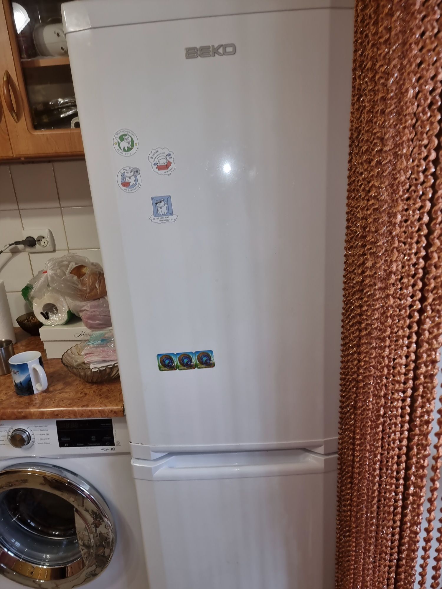 Продам неробочий холодильник BEKO