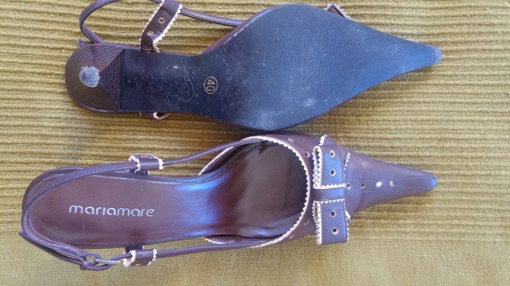 Sapatos de cerimónia castanhos
