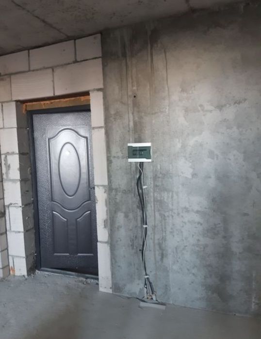 Видова 2-кв-ра в елітній новобудові. Центр. Панорама на річку.