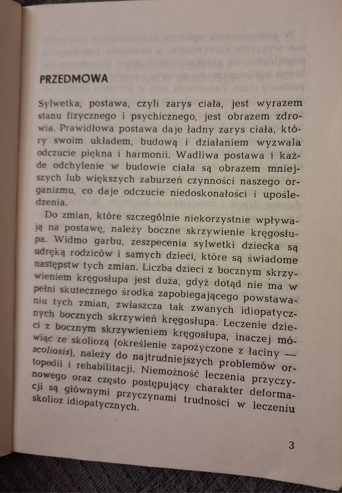 Ćwiczenia dla dzieci i młodzieży z bocznym skrzywieniem kręgosłupa