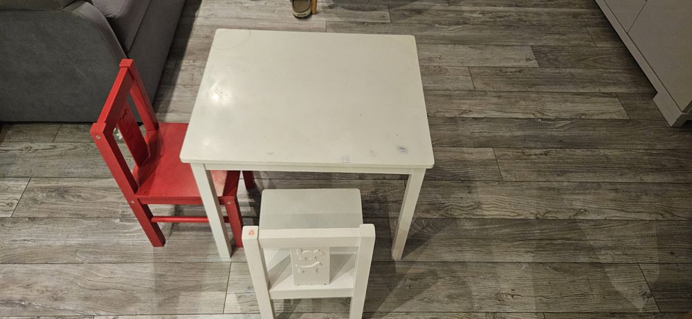 Ikea stół i krzesła dziecięce