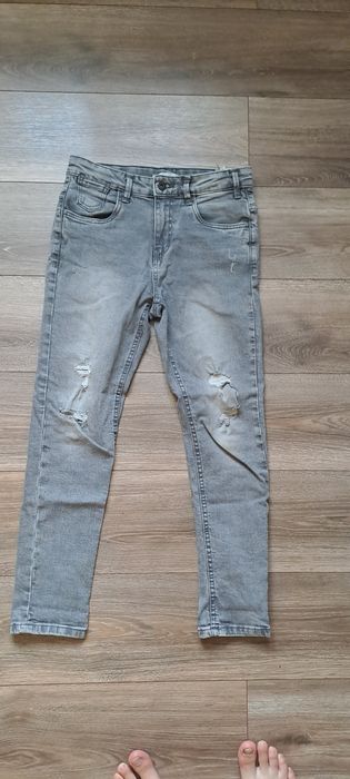 Продам джинси Reserverd 152см