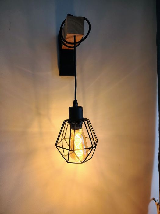 Lampka ścienna kinkiet