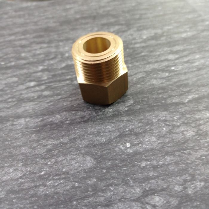 Заправочне.Перехідник на вуглекислотний балон