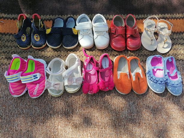 Літнє взуття для дівчат