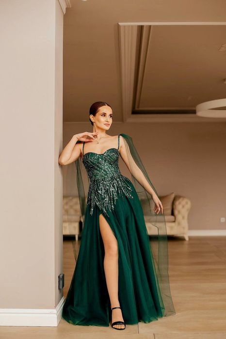 Сукні на випускний вечір