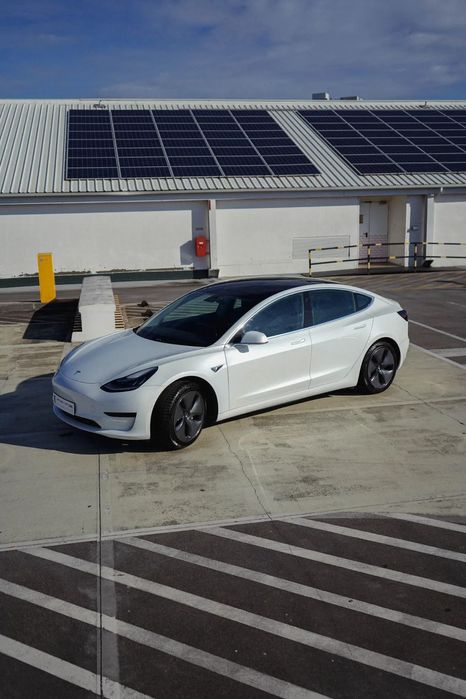 Tesla Model 3 Standard Range Plus RWD