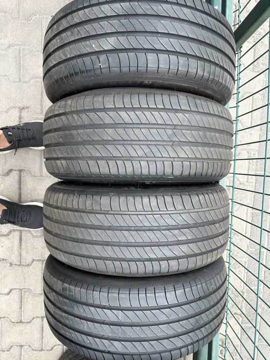 225/45/17 Michelin Pilot Primacy 4 . 2022r