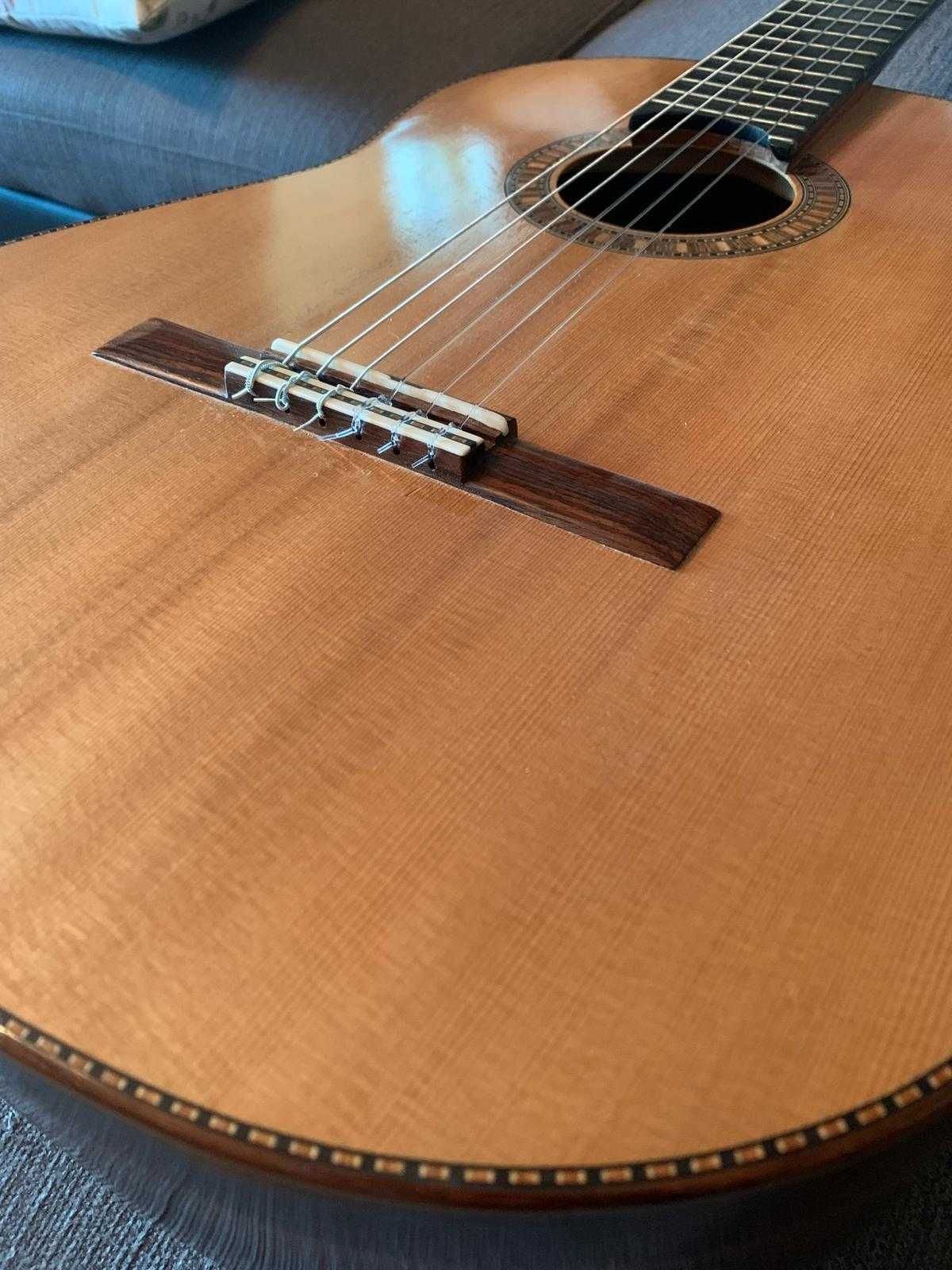 Guitarra Clássica Alkis Efthimiadis 2004 – Excelente estado