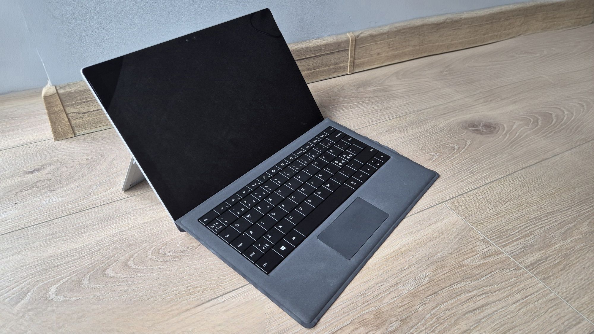Microsoft Surface Pro 4