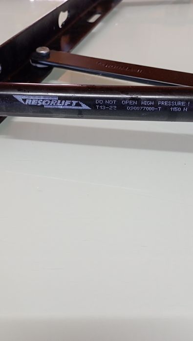 Vendo par de dobradiças