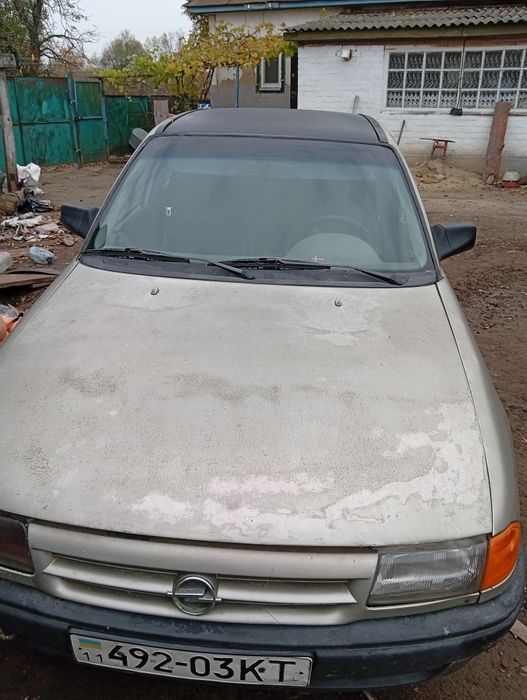 Продам Opel Astra 1993року