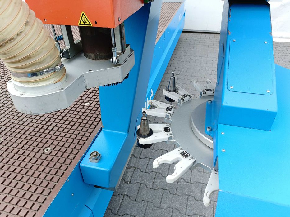 Ploter CNC frezarka KIMLA BPF 2161 ze stopą odciągową 2.1x6.1
