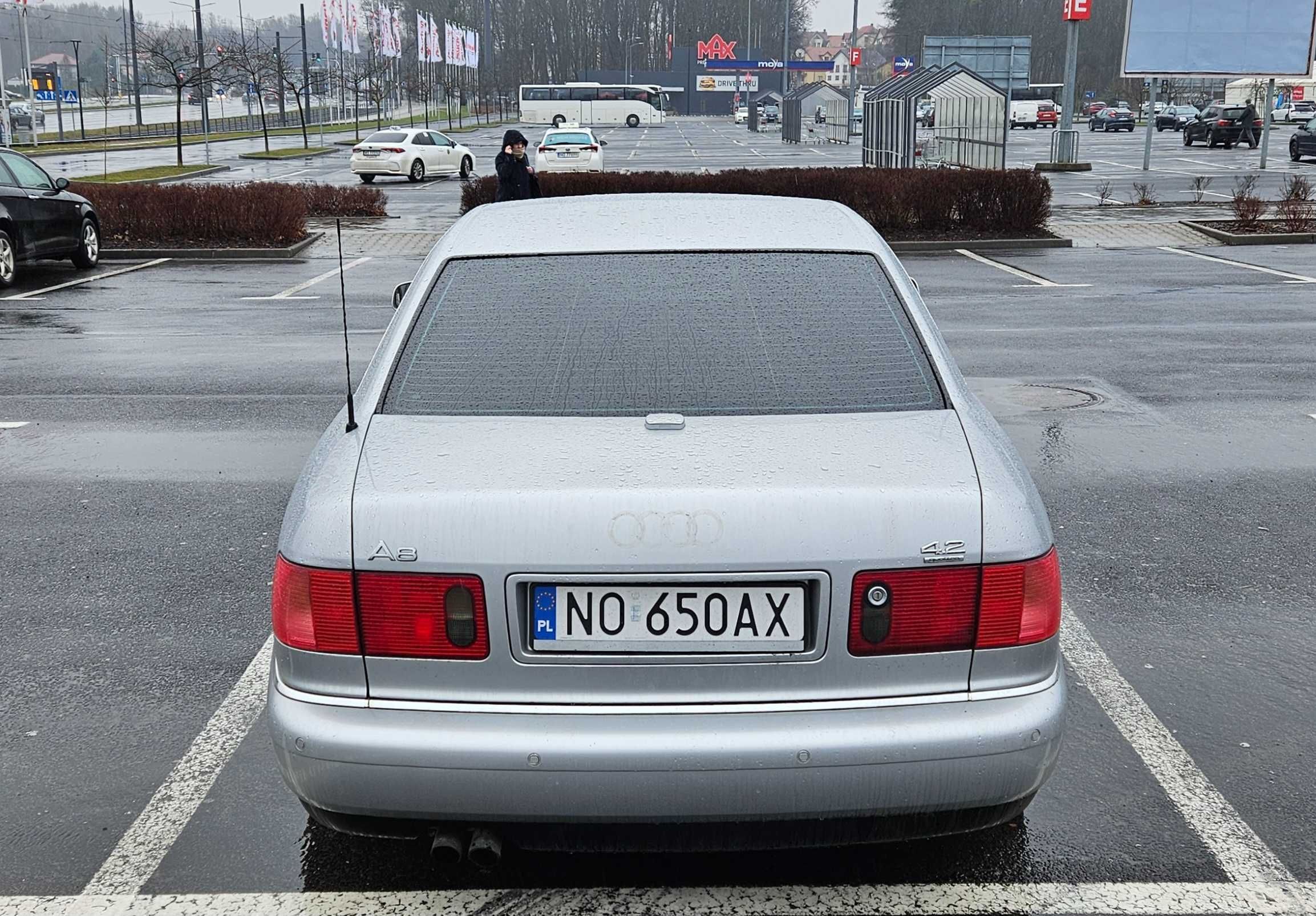 Audi a 8 D 2. 4,2 gaz. AUW.