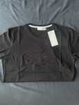 T-shirt lacoste com bordado preto