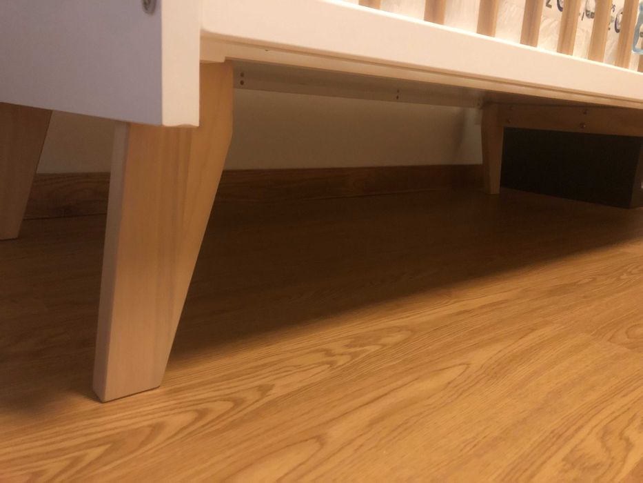 Berço e colchão Zippy + oferta contorno de berço Vertbaudet