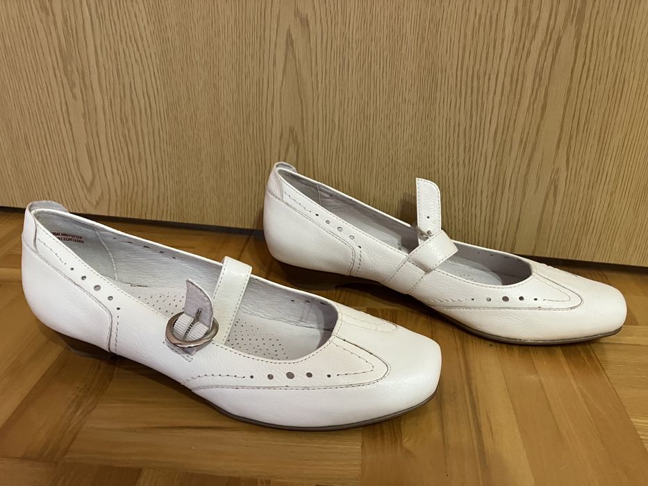 Buty białe Medicus rozmiar 7