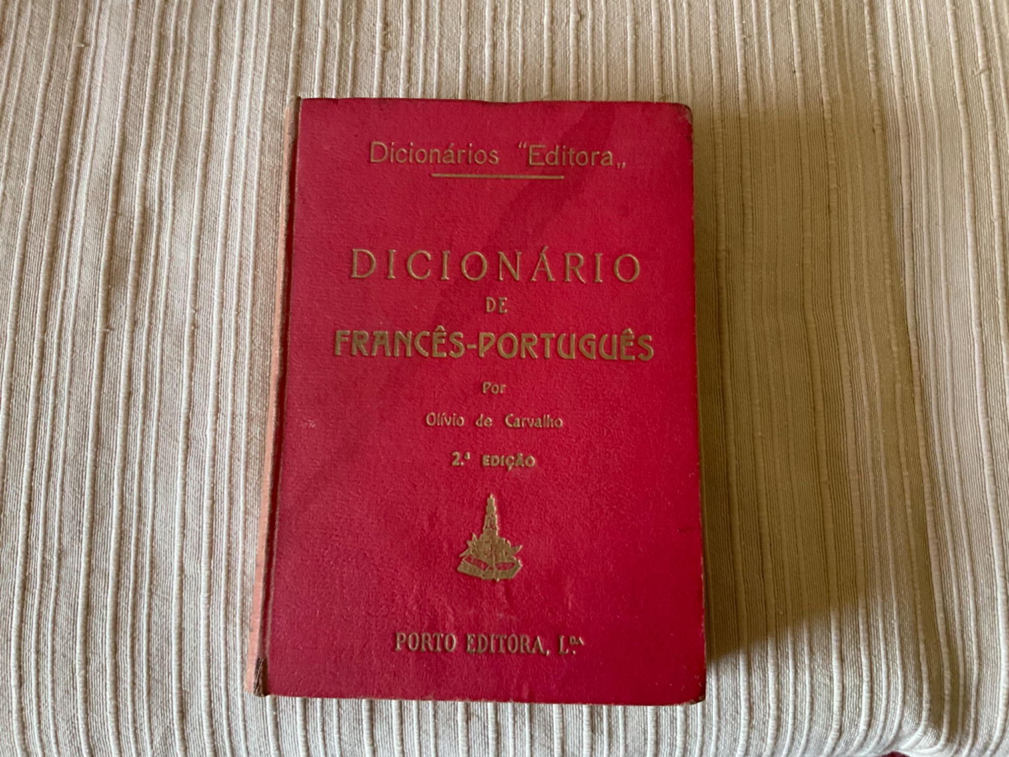 Dicionário português francês inglês