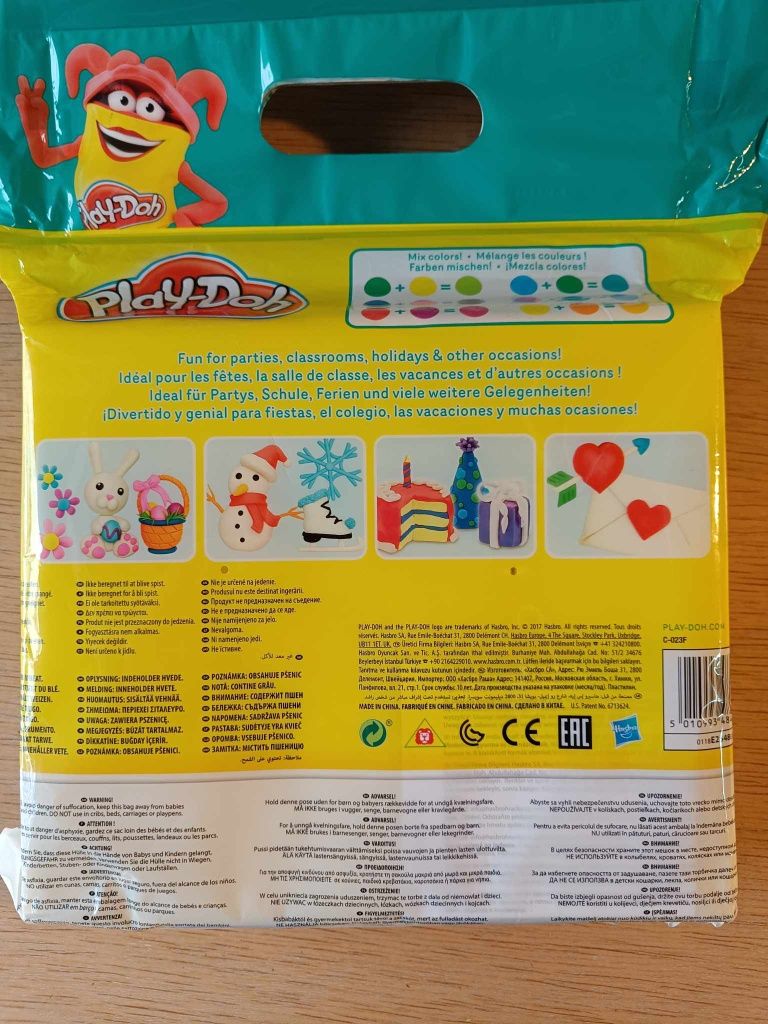 NOWE!!!Hasbro Play-Doh 50 mini tub E2548