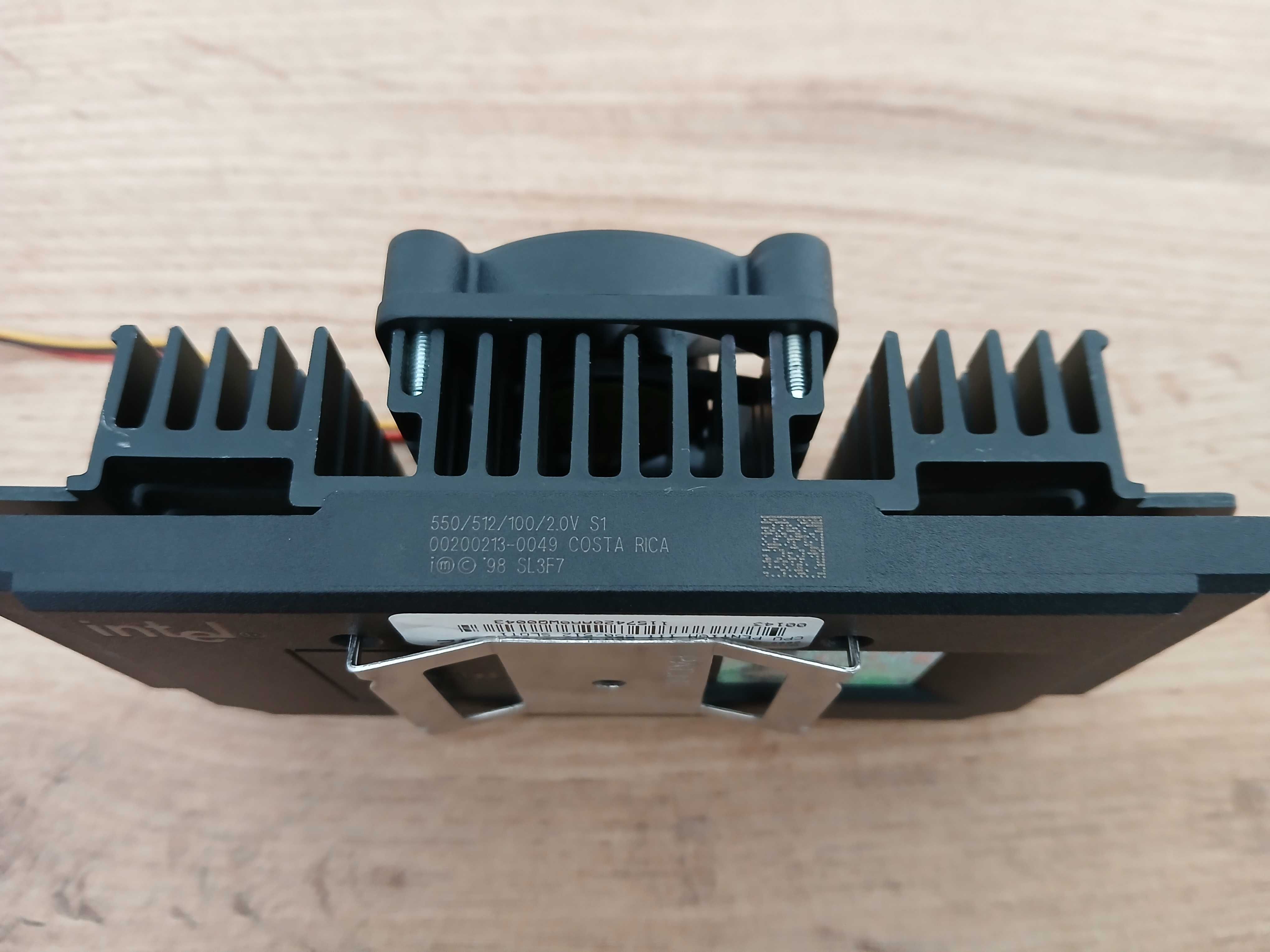 Procesor PENTIUM III 550 MHz SLOT1 + Cooler - STAN BDB - 100% sprawny
