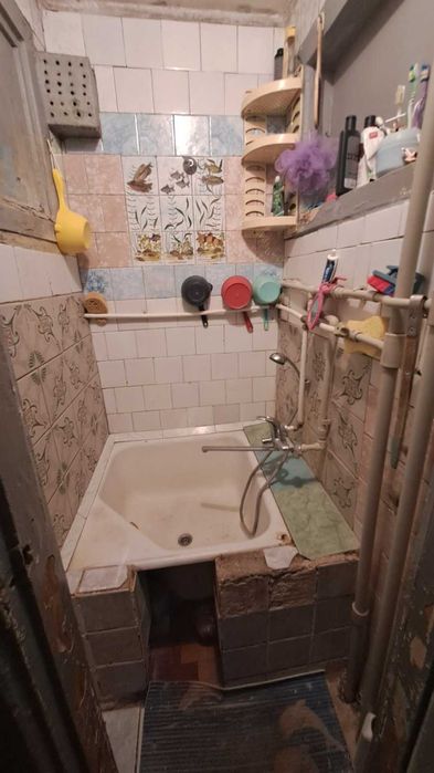 Сдам 1к. гостинку (блок на 4 комнаты), м. ХТЗ!