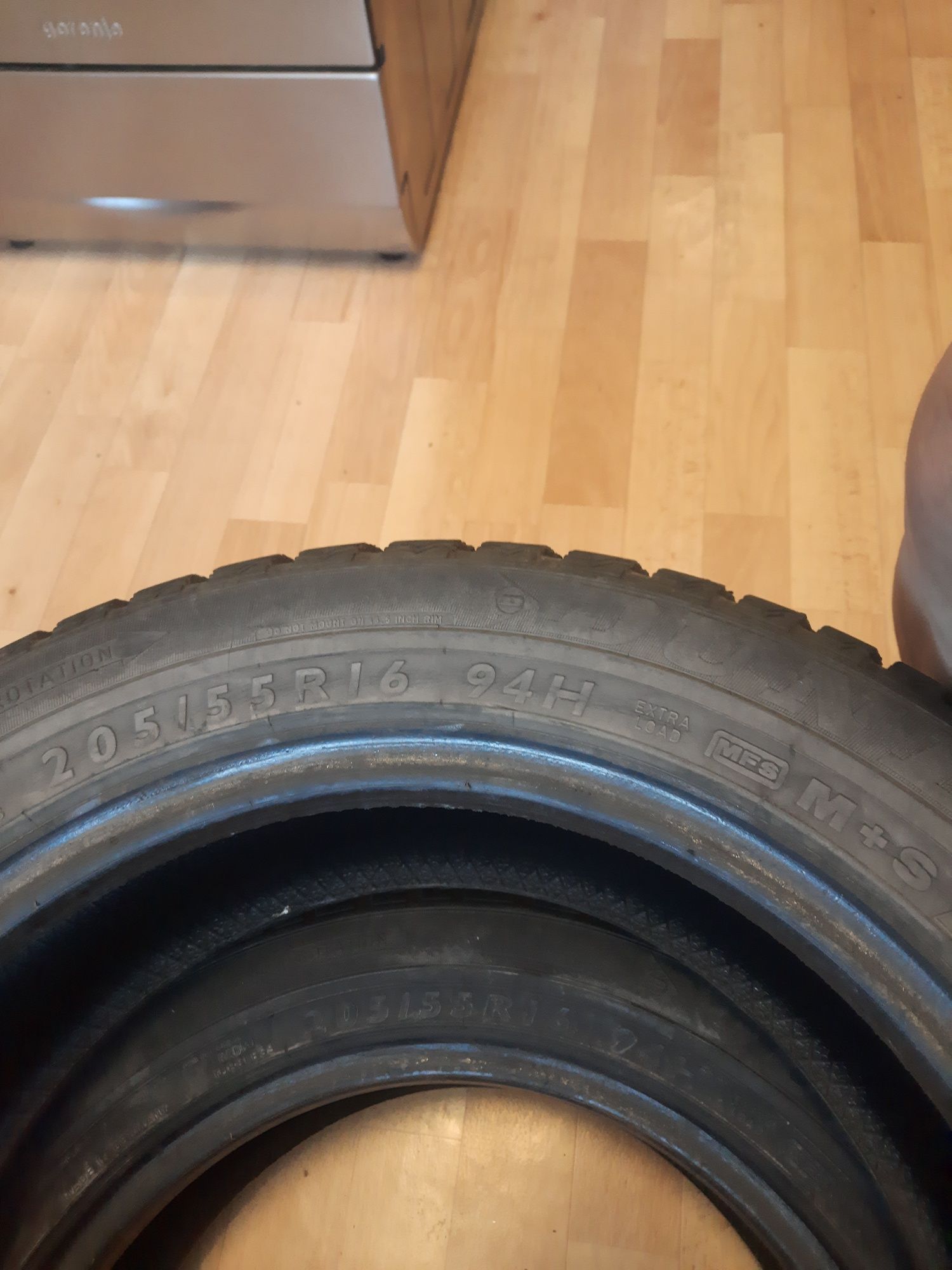 Продам шини б/у R16.