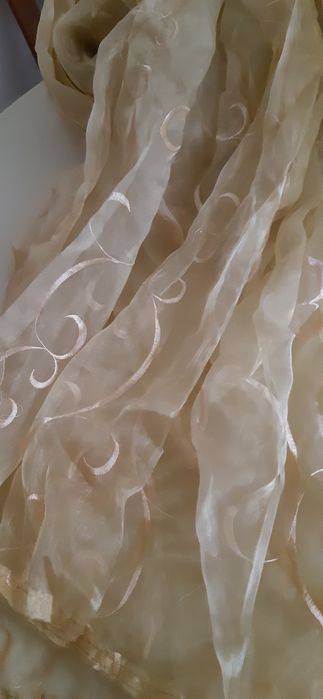 Firana szyfonową z haftem