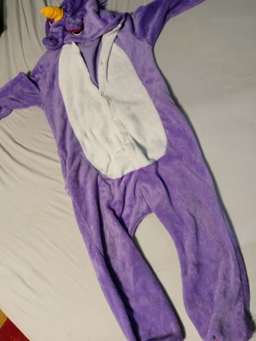 Kostium strój przebranie na bal jednorożec onesie 134
